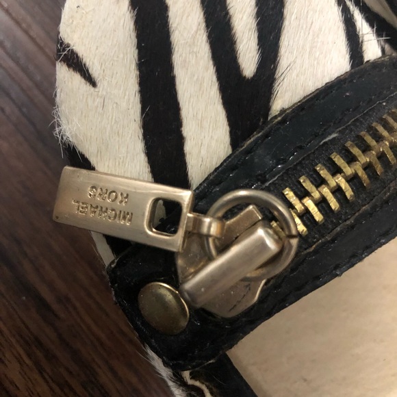 Michael Kors size 7 zebra flats - Picture 2 of 5
